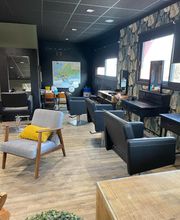 Pause concept store image 3