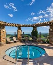 Serrano Country Club image 5