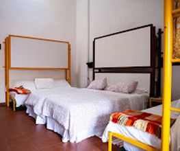 Layo8469.jpg