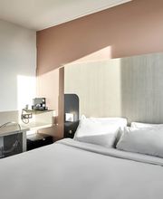 B&B HOTEL Paris Nord Gonesse Parc des Expos image 9