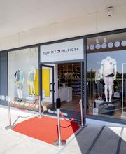 Tommy Hilfiger Outlet image 3