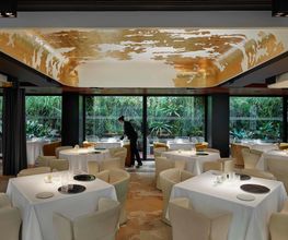 Moments restaurant