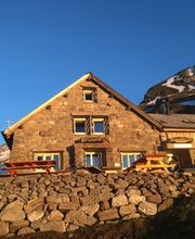Wildhornhütte SAC / Cabane du Wildhorn CAS Bild 1