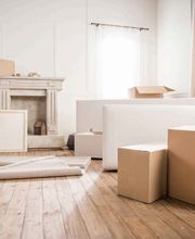 Unser Team besteht aus erfahrenen und kompetenten Immobilienexperten, die sich umfassend um die Belange unserer Kunden kümmern.