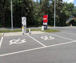 Shell Recharge Charging Station Bild 3