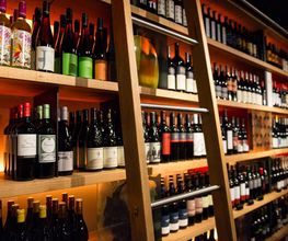 WEINGUT.restaurant.weinbar.vinothek Bild 2