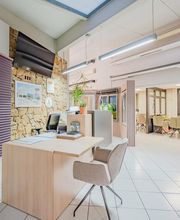 Inter Stores image 15