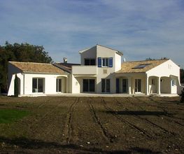Esteves Construction image 3