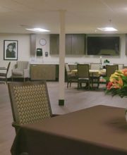 Elk River Health and Nursing Center of Winchester image 11