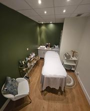 Esthetic Center image 4
