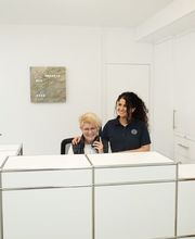 Empfang – Zahnärzte am Kelterplatz - Zahnarzt Pforzheim