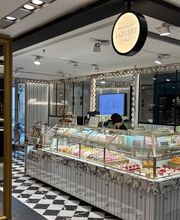 Ladurée Galeries Lafayette Gourmet image 1