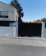 Luxury Garden Home image 8