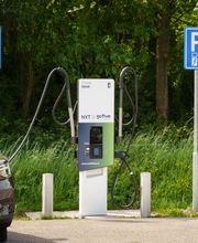 NXT 50five Charging Station afbeelding 1