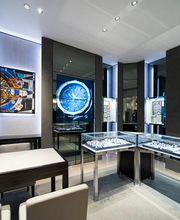 Hublot Paris Le Bon Marché Boutique image 4