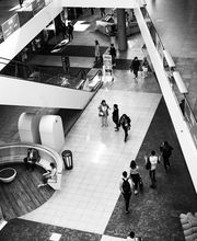 Pôle de commerces et de loisirs Confluence image 5