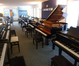 Ausstellung Flügel im Pianohaus Kemp in Bielefeld