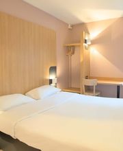 B&B HOTEL Dreux Centre image 1