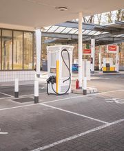 Shell Recharge Charging Station Bild 1