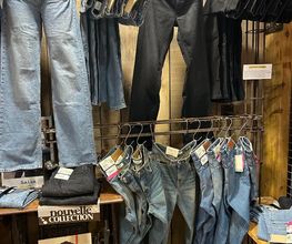 Street's Jeans image 10