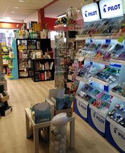 Librairie Entre Parenthèses image 3