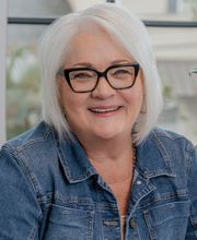 Theresa Garcia - BankSouth Mortgage Loan Officer image 1