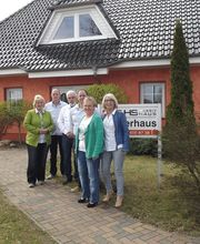 Team der Firma HS Massiv Haus
