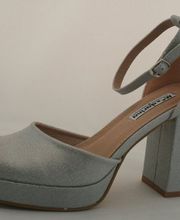 CALZADOS LAS TRES B imagen 3