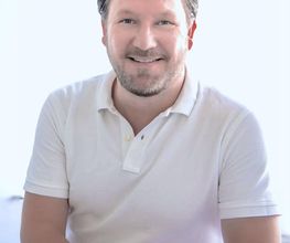 Praxis für Oralchirurgie und Implantologie Zürich Dr. Georg Damerau Bild 1
