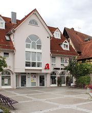 Aussenansicht der Apotheke am Rathausplatz