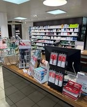 check-out-schalter-amavita-und-parfümerie-schneeberger