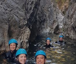 canyoning málaga, barranquismo marbella, descenso de barranco costa del sol, canyon activity marbella, canyoning benahavis, marbella activities, things to do marbella, things to do malaga.