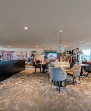 Meubelwinkel Prominent Hengelo | Relaxstoelen | Sta-op stoelen | Banken afbeelding 2