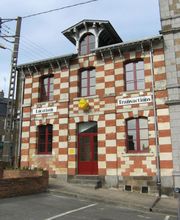 E.I.C. FRANK DESCARIS image 4