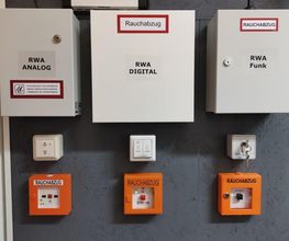 Ausstellung elektr. RWA-Anlagen