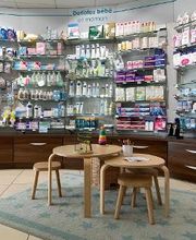 Pharmacie wellpharma de la Croix Blanche image 7