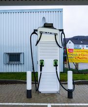 Shell Recharge Charging Station Bild 3