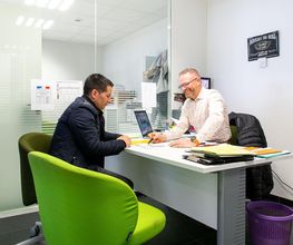 Renault Garage Eric Ferrier Agent image 19
