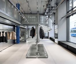On Flagship Store Zurich Limmatquai Bild 1