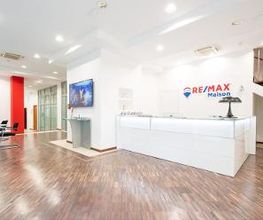 RE/MAX Maison immagine 19