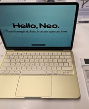 Macbook Neo à Boulanger La Rochelle Angoulins