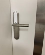 SimonsVoss digitaler Türbeschlag