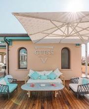 GUESS Terrazza immagine 3