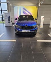 Renault Maintenon - Car Lovers image 8