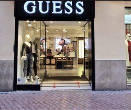 GUESS imagen 2