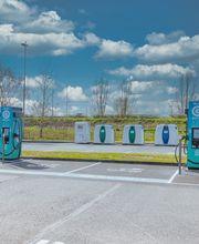 EVzen Station de recharge E.Leclerc zone commerciale La Belle Idée Romilly-sur-Seine