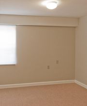 Burnett Manor image 3