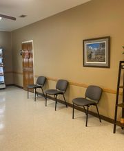 Hood Veterinary Hospital image 7