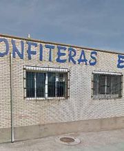 confiteria-el-bernesga-fachada-03.jpg