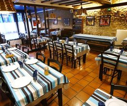 El Meson image 5